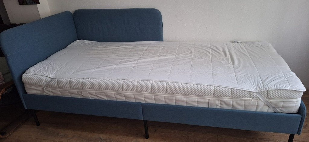 lit simple, 90 cm, Enlèvement, Bleu, Une personne