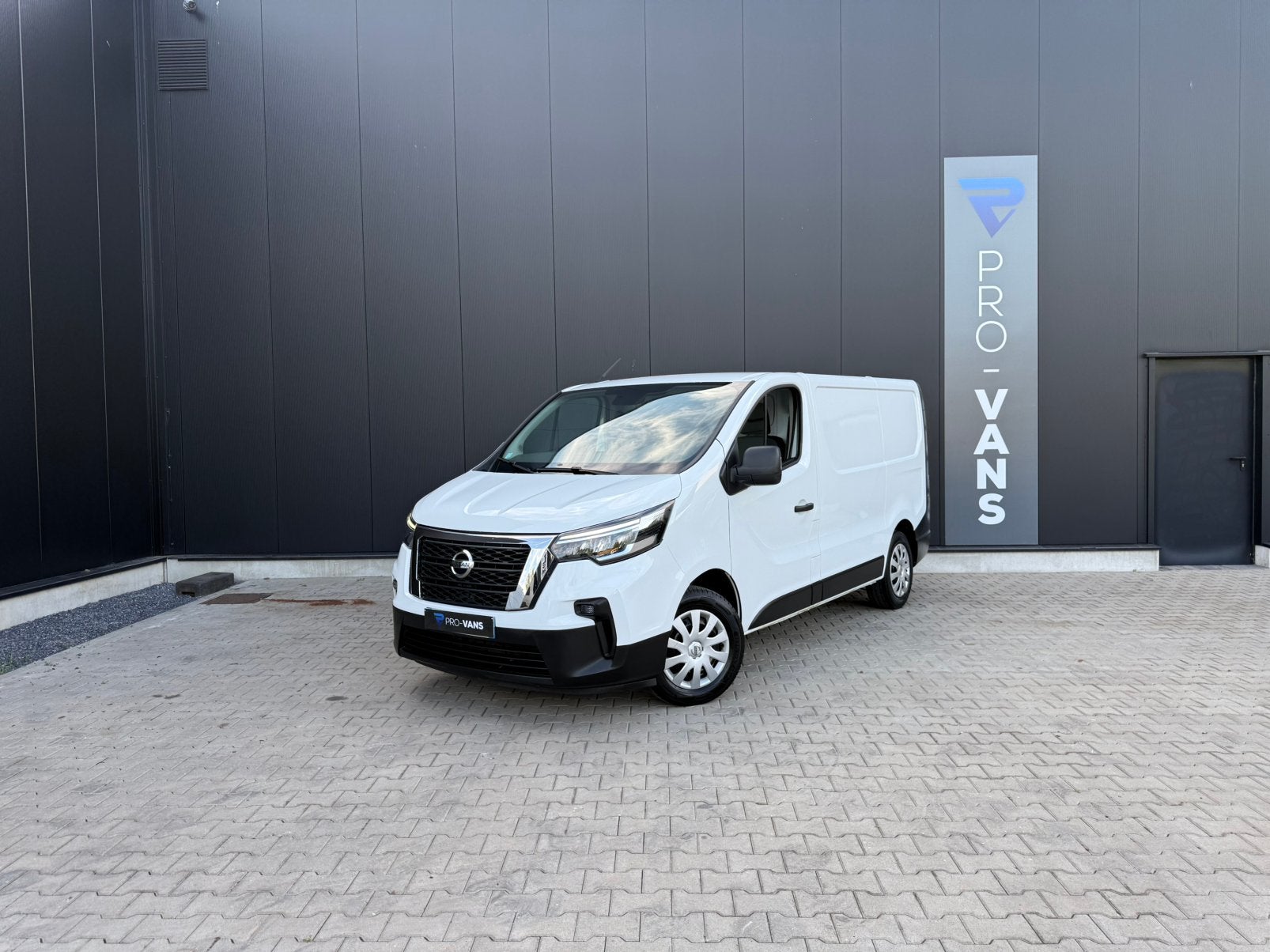 Nissan Primastar L2 | 130 PK|LED|Cruise|Airco|Parkeersen|BTW, Auto's, Voorwielaandrijving, Stof, 4 cilinders, Wit