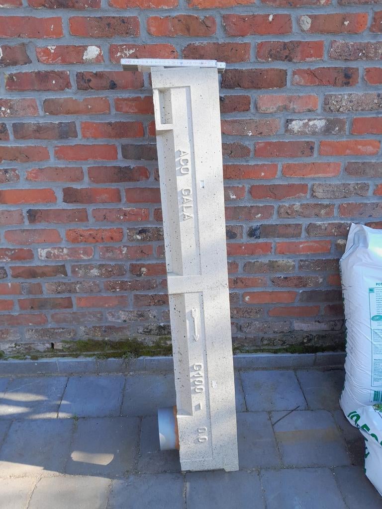 Afvoergoot gala g100, Enlèvement