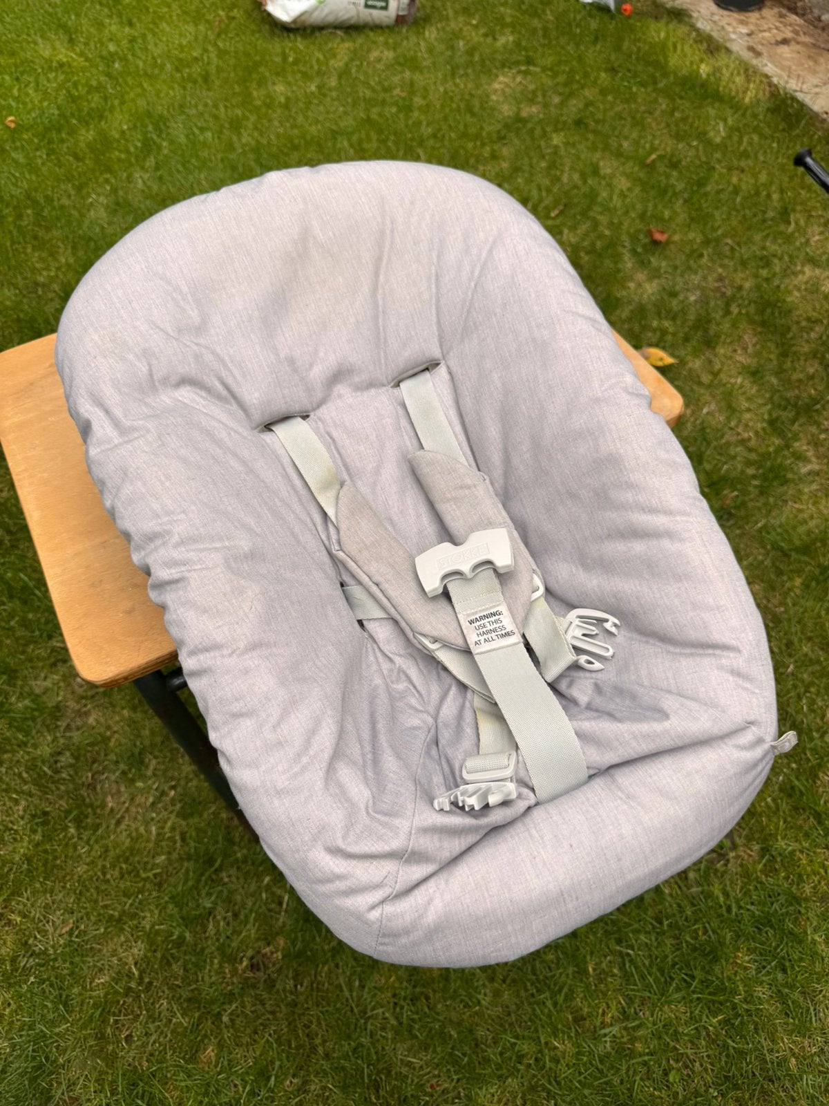 Parure pour nouveau-né Stokke, Enfants & Bébés, Enlèvement, Comme neuf