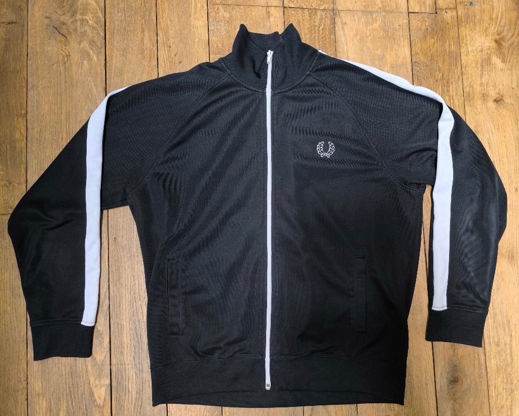 Fred Perry vintage zwarte trainingsjas / sportjack maat L, Kleding | Heren, Sportkleding, Gedragen, Voetbal, Zwart, Ophalen of Verzenden