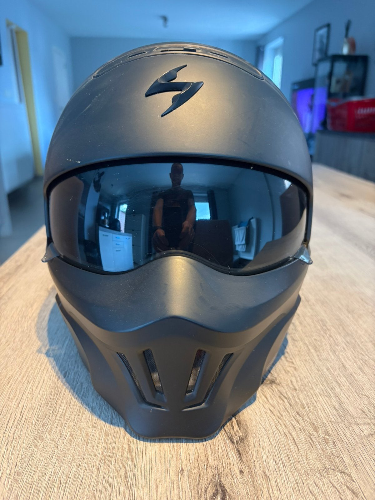 Helm scorpion met afneembaar mondstuk, Fietsen en Brommers, Brommerhelmen, Ophalen, Zo goed als nieuw, Medium