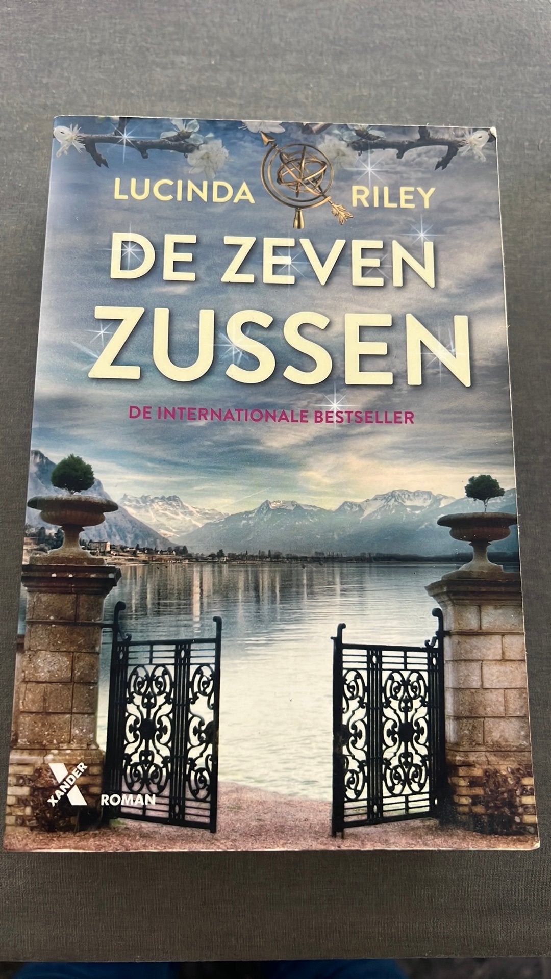 Lucinda Riley - De zeven zussen, Boeken, Ophalen of Verzenden, Lucinda Riley