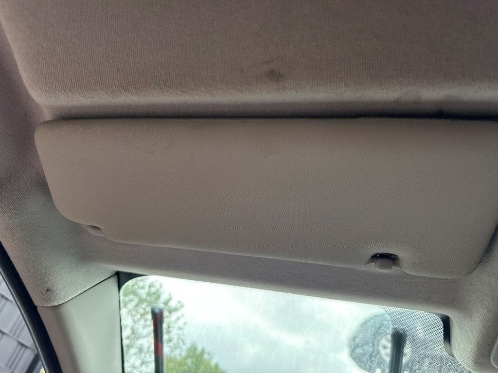 ZONNEKLEP Renault Clio IV (5R) (01-2012/08-2021), Gebruikt, Renault, Peter-Huppertz-Straße 5
51063  Köln, DE, Dialog.deutschland@renault.de