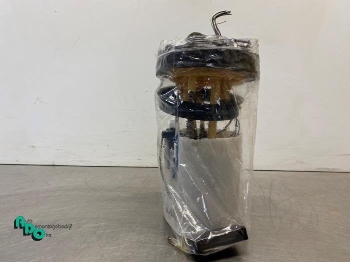 Pompe carburant électrique d'un Volkswagen Polo (Polo 09-), Volkswagen, -, 3 mois de garantie, Utilisé