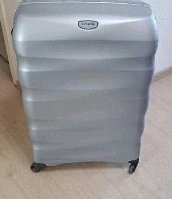 Samsonite modèle spinner grande valise légère trolley +_75cm, Bijoux, Sacs & Beauté, Valises, Comme neuf, Plastique souple, 70 cm ou plus