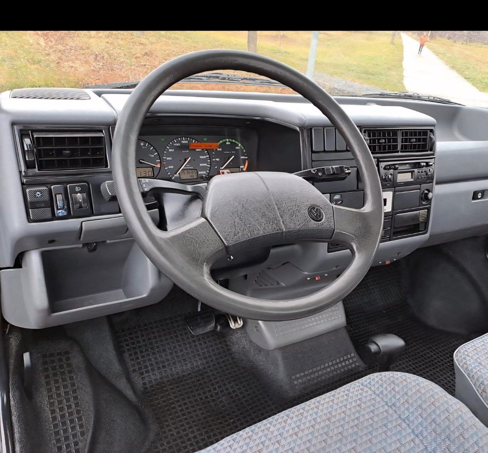 Volkswagen T4 2.5 5 cilinders benzine automaat, Autos, Euro 2, Argent ou Gris, Achat, 3 places