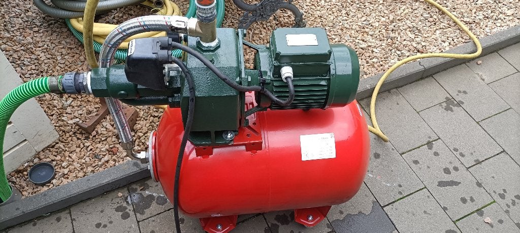 saer m/150 hydrofoor waterpomp met een 50 liter vat, Jardin & Terrasse, Pompes à eau, Comme neuf, Électrique, Pompe d'irrigation