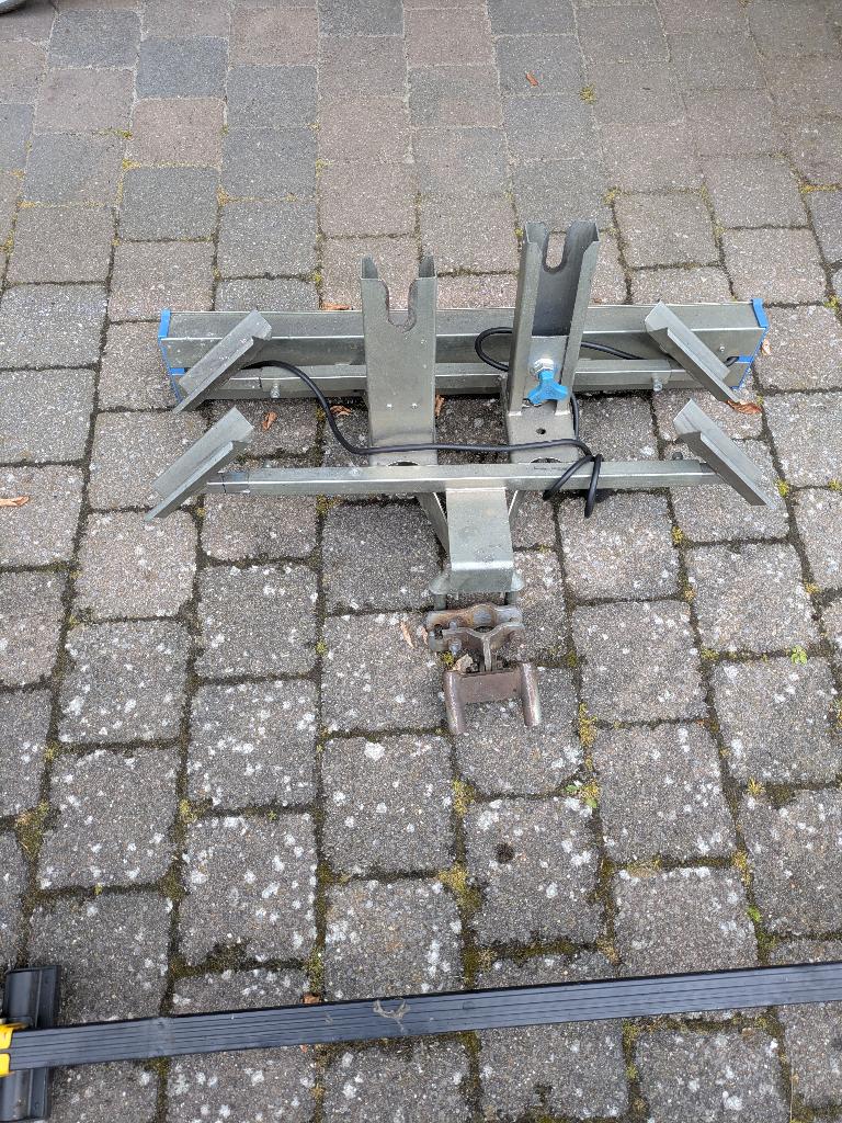 Fietsendrager, Ophalen, 2 fietsen, Gebruikt, Trekhaakdrager