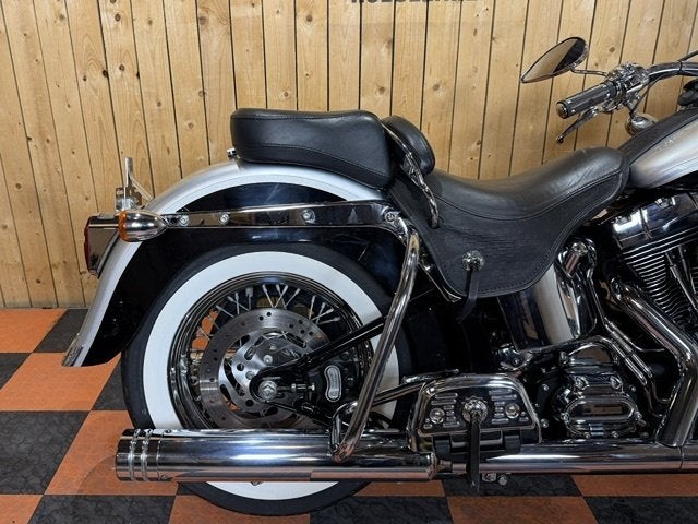 Harley-Davidson Heritage Springer, Motoren, Harley-Davidson, Customerservices@harley‑davidson.com, 3700 West Juneau Avenue
WI 53208  Milwaukee, US
