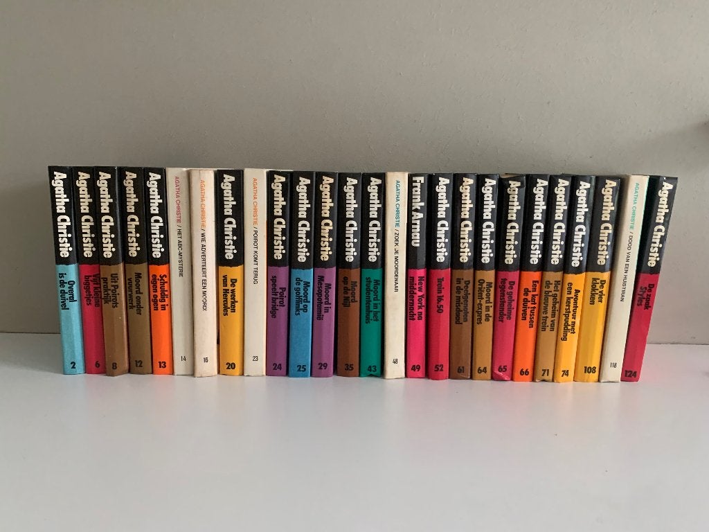 26 Agatha Christie In perfecte staat, Boeken, Detectives, Ophalen of Verzenden, Gelezen