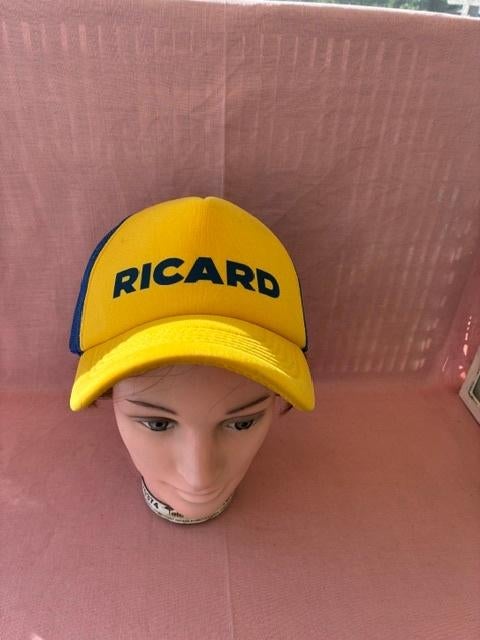 Ricard, chapeau jaune avec texte bleu clair sur le devant..., Enlèvement ou Envoi, Comme neuf, Ustensile