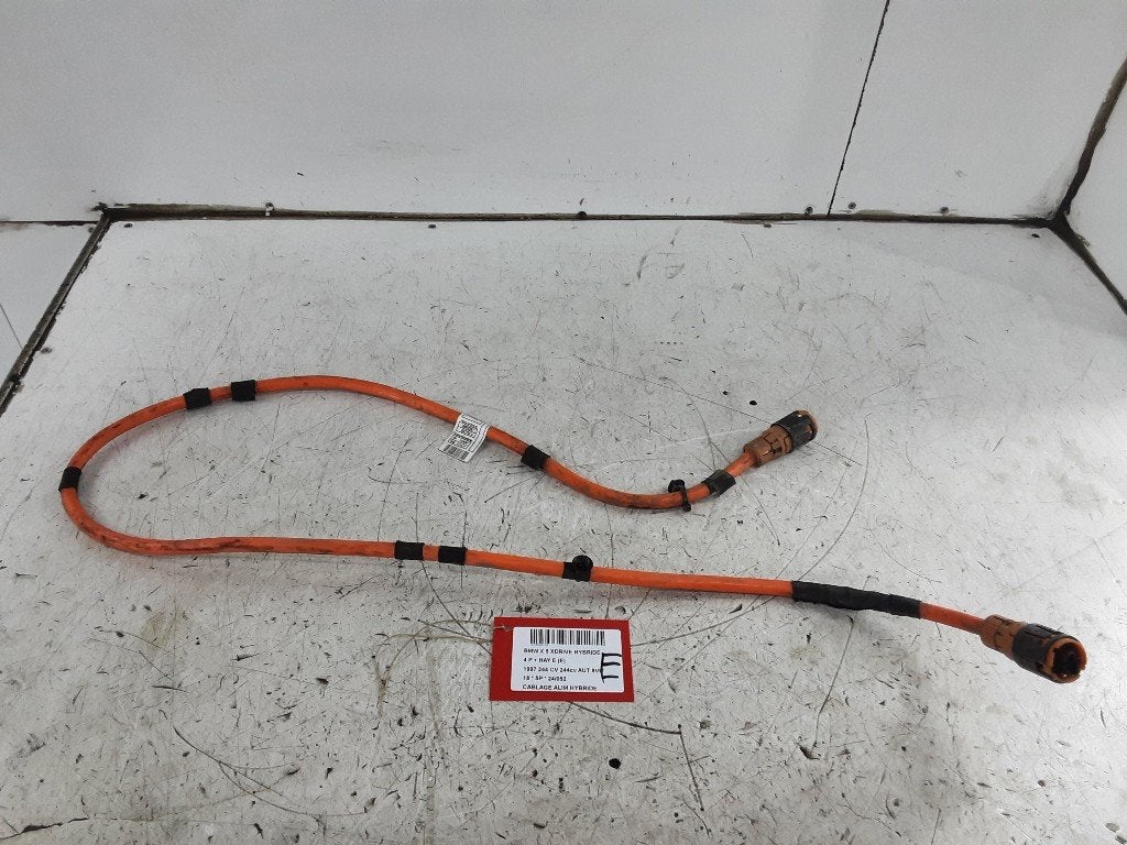 CABLE DE CHARGE BMW X5 (F15) (01-2013/07-2018) (9867024), Utilisé, BMW, Petuelring 130
80809  München, DE, Bayerische Motoren Werke AG