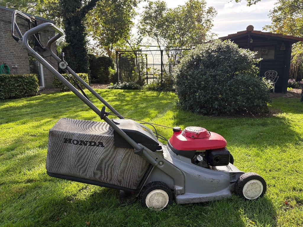 Honda HRB 476C BenzineGrasmaaier Zelftrekkend 160cc 4.4 pk, Tuin en Terras, Ophalen, Cirkelmaaier, Gebruikt, Honda.