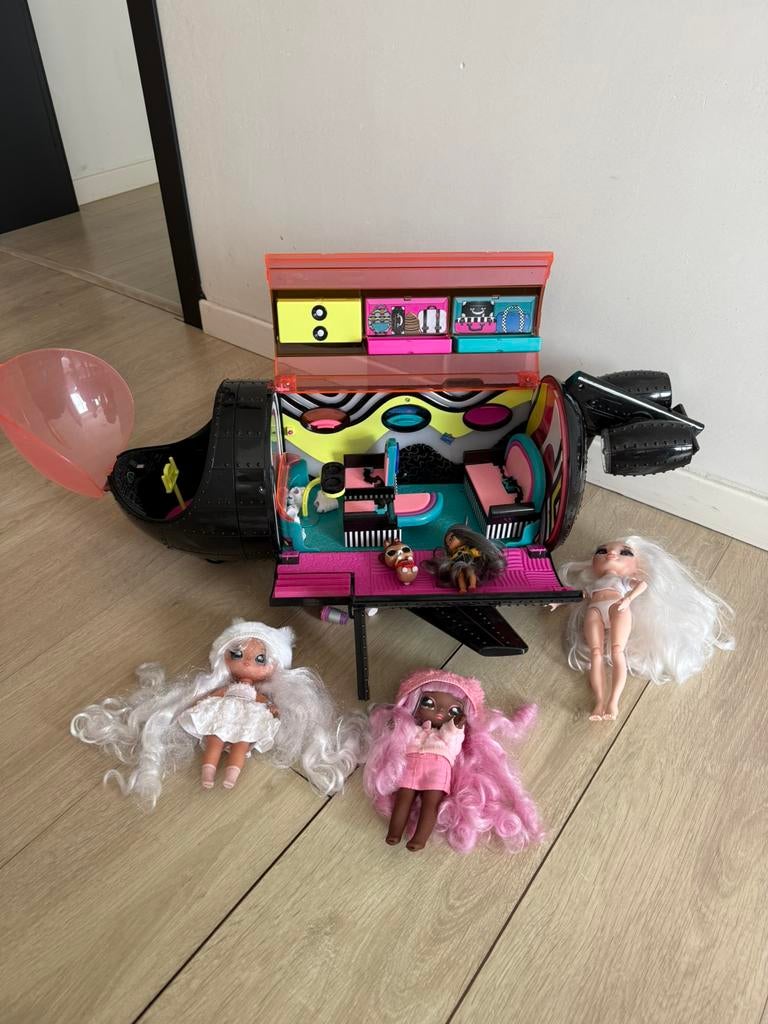 Set barbie en / of LOL te koop, Ophalen, Zo goed als nieuw