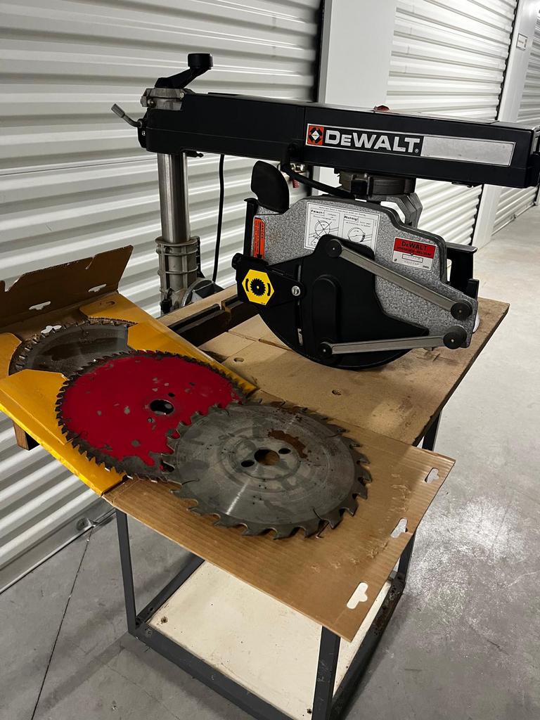 Dewalt radiaalzaag, Ophalen, Zo goed als nieuw