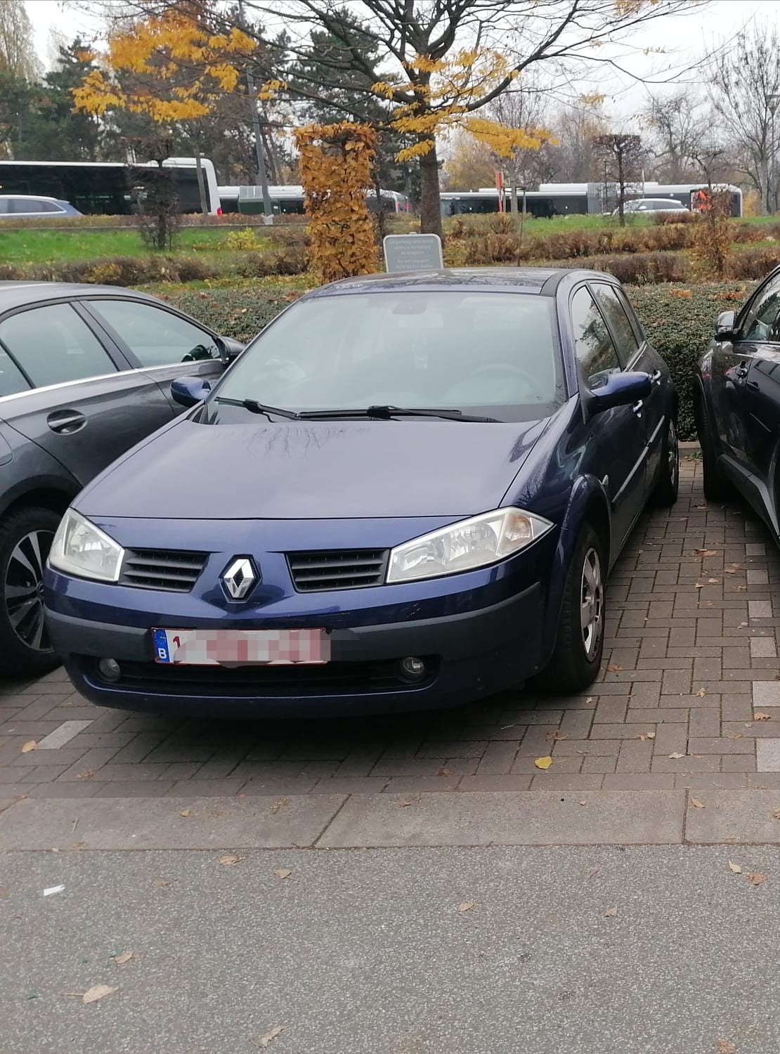 RENAULT MEGANE 16 16V RIJDT  TOP FUL OPTIE 0467 631481 WTSP, Auto's, Renault, 4 deurs, Stof, Zwart, Blauw
