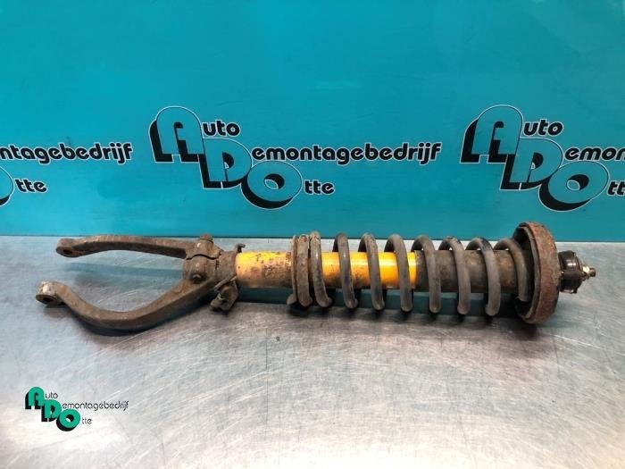 Barre amortisseur avant droit d'un Honda Civic-CRX, Honda, -, Utilisé, -