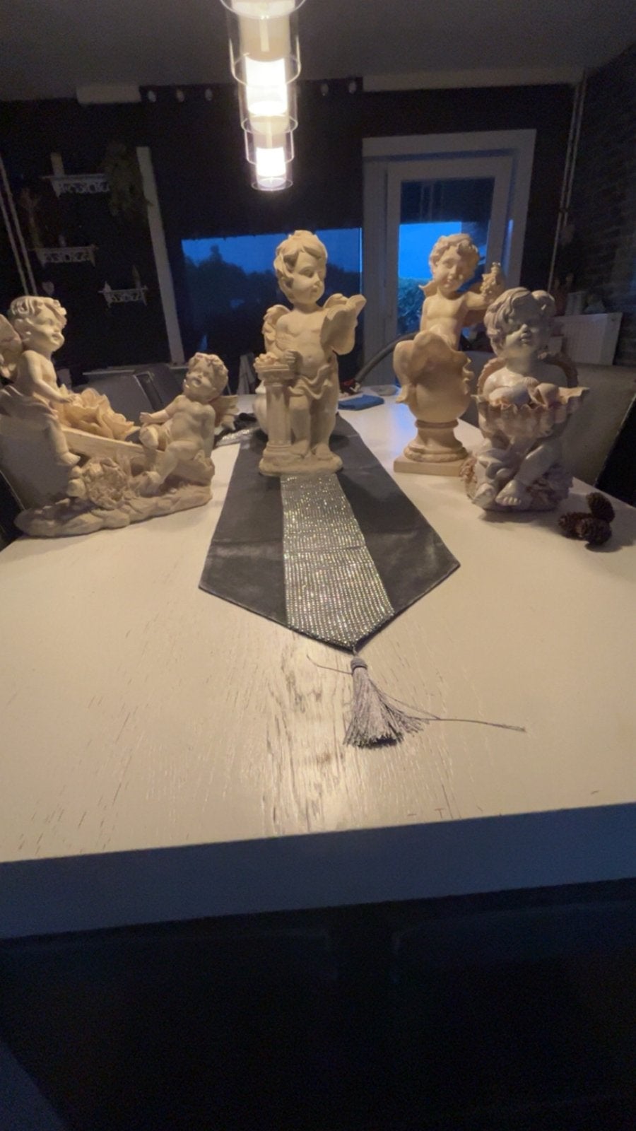 Te koop engelbeeldjes