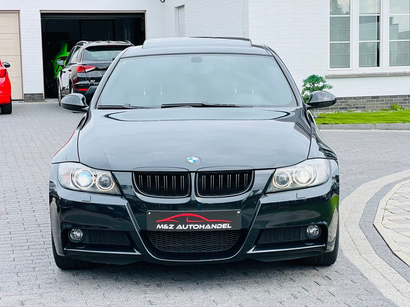 BMW 320i * M PAKKET * M PACK * BENZINE * XENON * OPEN DAK *, Auto's, BMW, 4 deurs, 1995 cc, Zwart, Alcantara