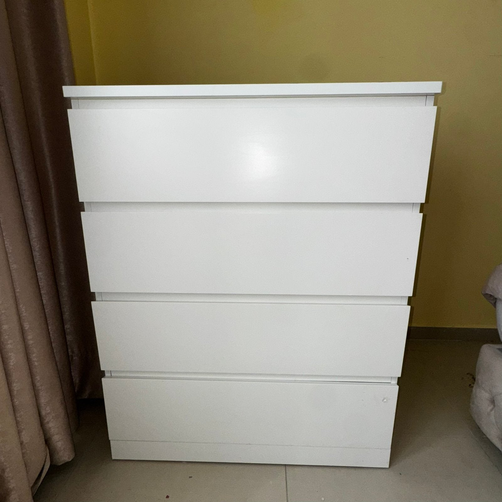 Ikea Malm ladekast, Maison & Meubles, Armoires | Commodes, Comme neuf, 100 à 150 cm, 50 à 100 cm, 25 à 50 cm, 3 ou 4 tiroirs, Enlèvement