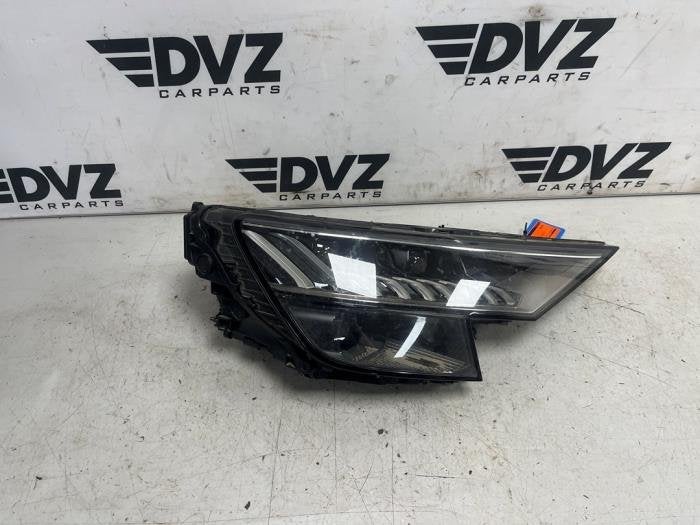Koplamp rechts van een Audi RSQ8, Gebruikt, -, -, -