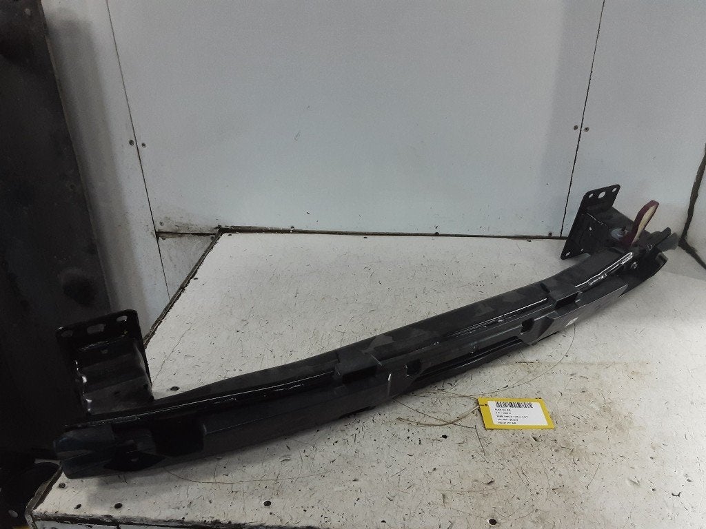 RENFORT PARE CHOC ARRIERE (TRAVERSE) Q3 (F3B) (83F807695), Auto-Union-Straße  1,
85057  Ingolstadt, DE, Info@audi.de, Audi, Utilisé