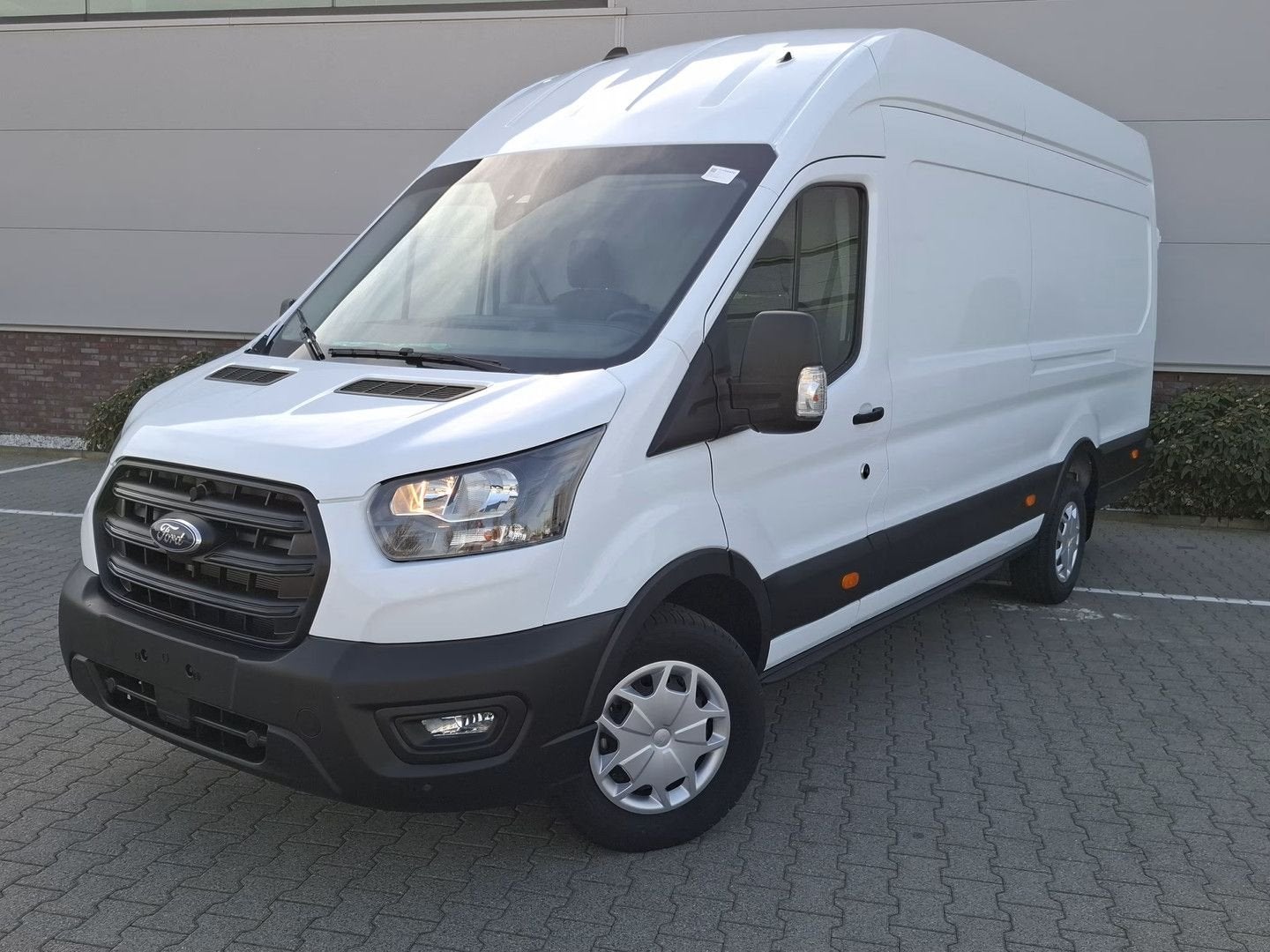 Ford Transit 350 2.0 TDCI L4 H3 130pk Navigatie Trekhaak 2.8, Auto's, Parkeersensor, 263 g/km, Wit, Ford