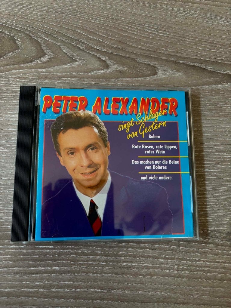 Peter Alexander cd, singt schlager von gestern.  2 euro., CD & DVD, CD | Chansons populaires, Enlèvement ou Envoi, Comme neuf