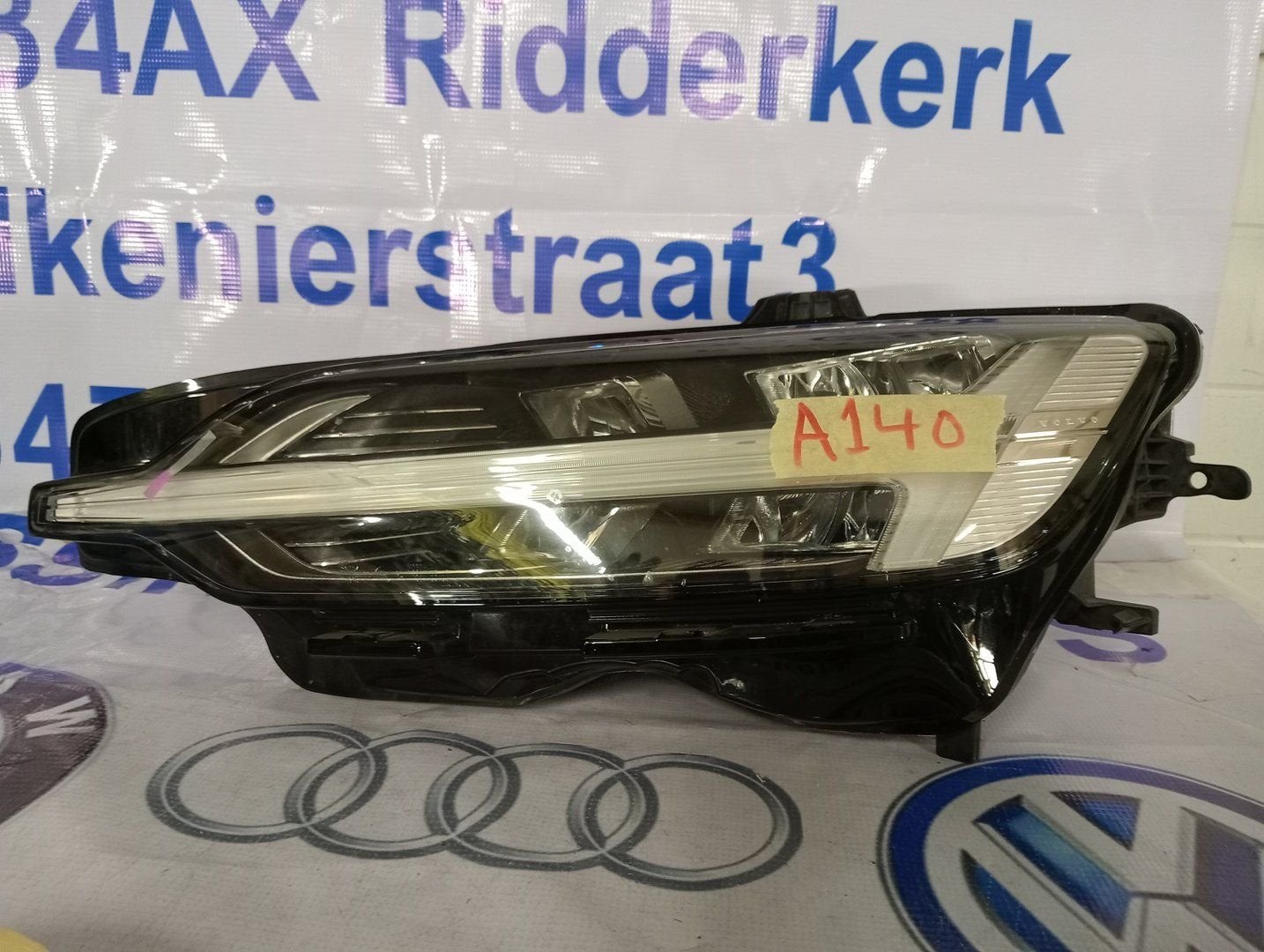 Koplamp Volvo XC60 2 Full Led 32338983 Links 2-J60-5038N, Gebruikt, -, -, Ophalen of Verzenden
