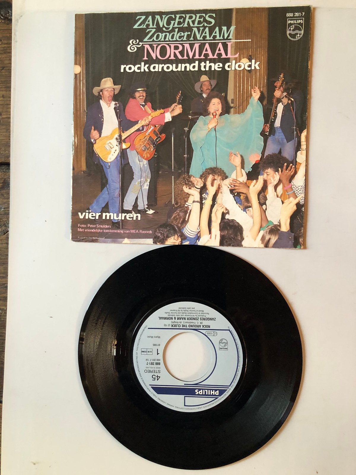 Normaal: rock around the clock ( 1986; NM), Cd's en Dvd's, Verzenden, Zo goed als nieuw