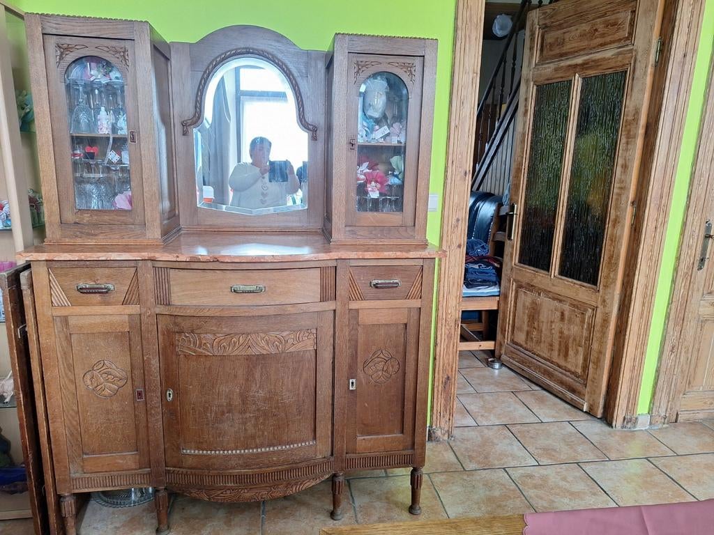 Salle a mangé ancienne, Enlèvement