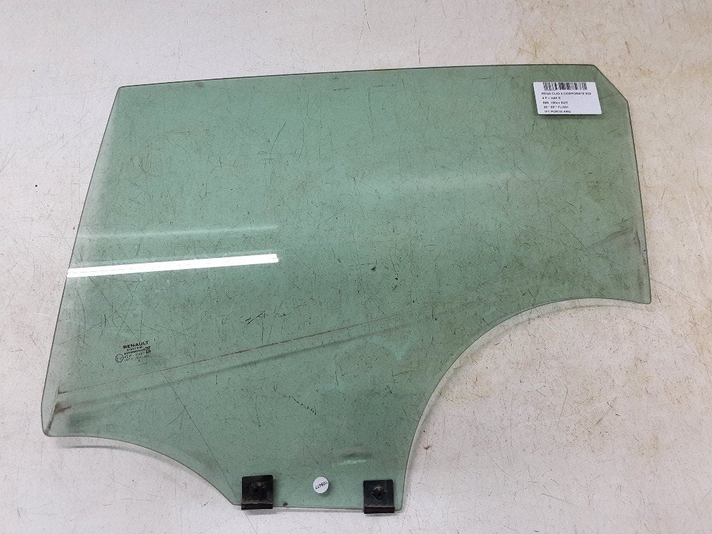 VITRE ARRIERE GAUCHE Renault Clio V (RJAB) (01-2019/-), Renault, Utilisé, Peter-Huppertz-Straße 5
51063  Köln, DE, Dialog.deutschland@renault.de