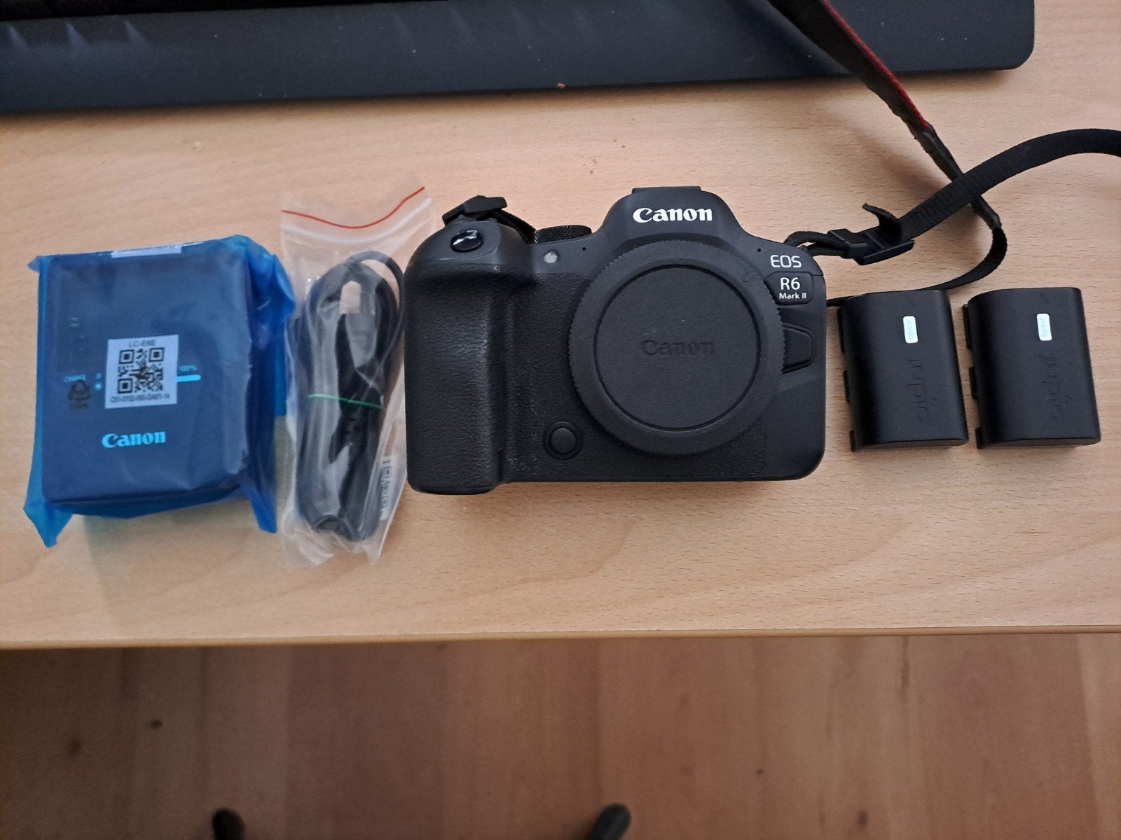 canon r6 mark ii, TV, Hi-fi & Vidéo, Appareils photo numériques, Enlèvement, Batterie, Appareil photo hybride, Canon