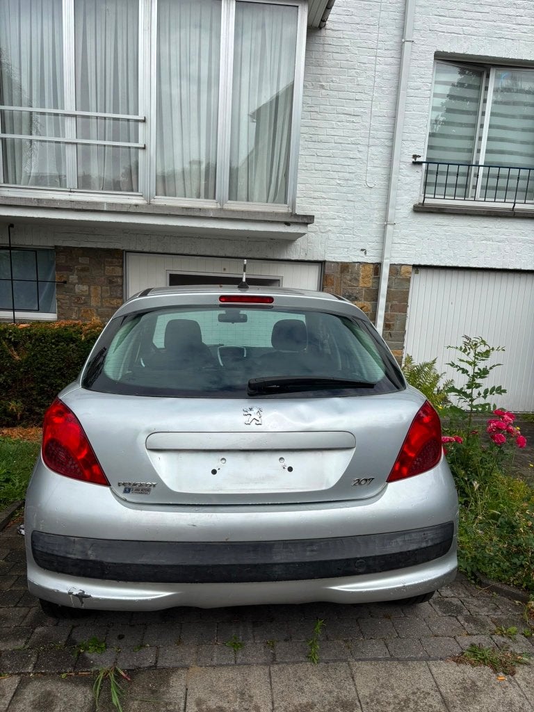 Peugeot 207 essence, Autos, Argent ou Gris, Achat, Boîte manuelle, Noir