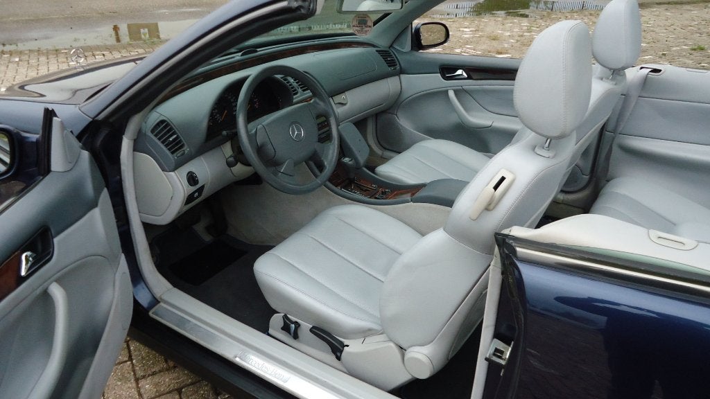 MERCEDES, Autos, Achat, Entreprise, Cabriolet, Capteur de stationnement