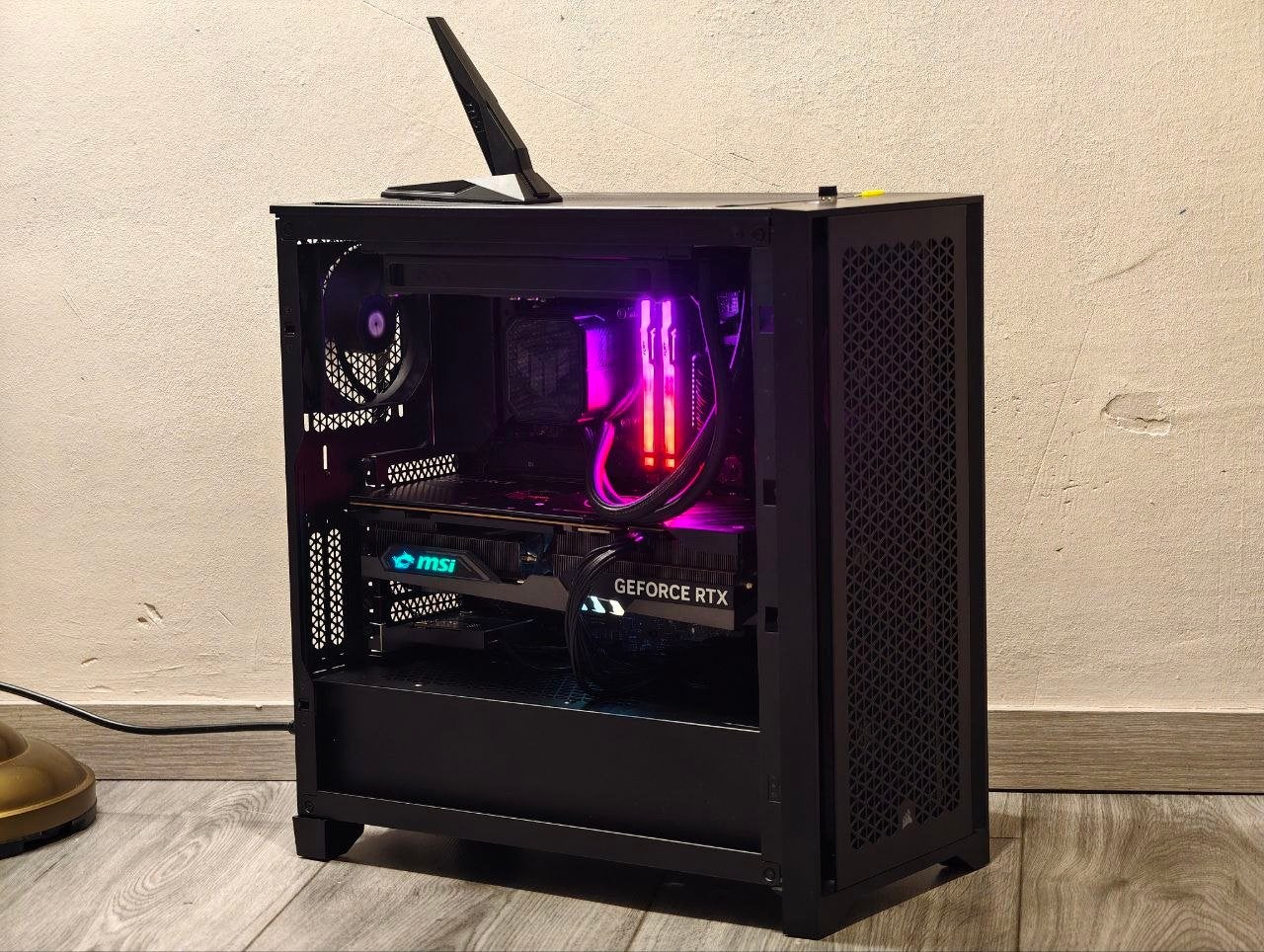 PC-gamer: Ryzen 7 7800X3D/RTX 4080 Gaming X Trio/32 GB DDR5, Ophalen, 64 GB of meer, Zo goed als nieuw, Gaming