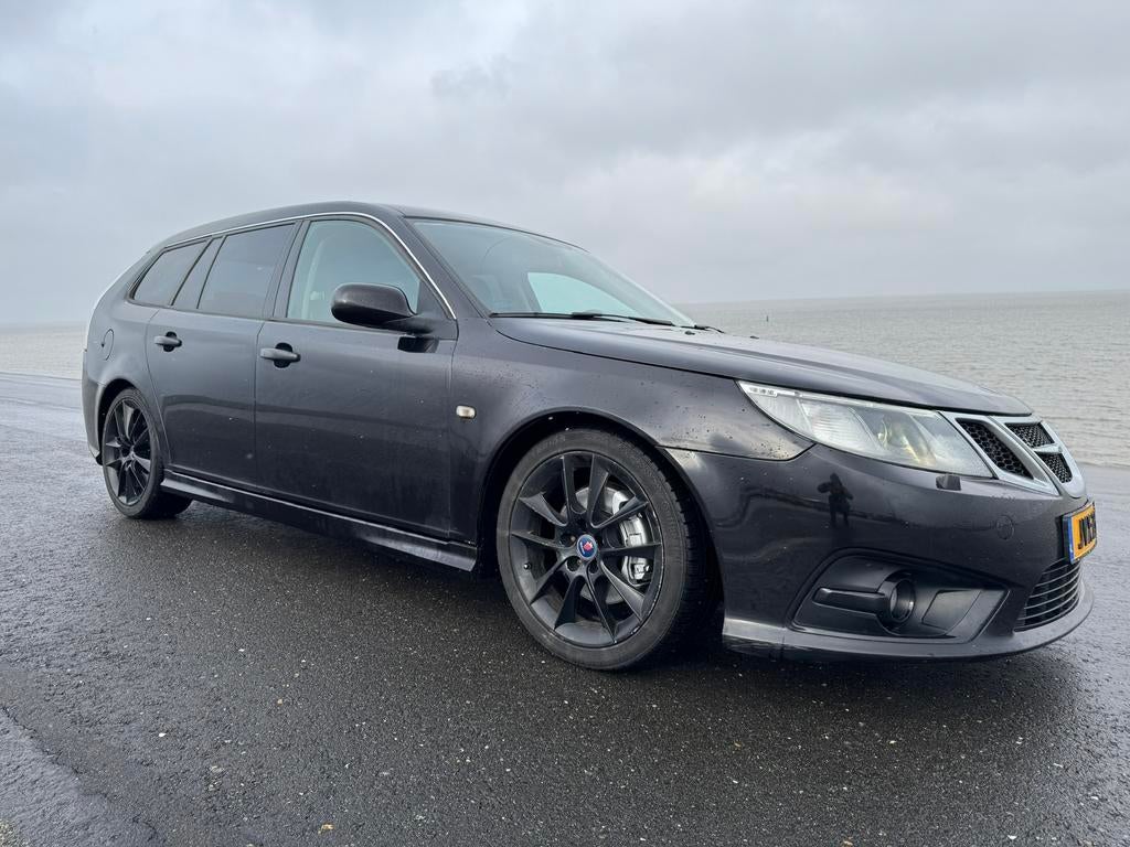 Saab 9-3 TiD Aero Estate, Autos, Saab, Particulier, Saab 9-3, Feux de virage, Diesel, Euro 4, 5 portes, Automatique, Noir, Noir