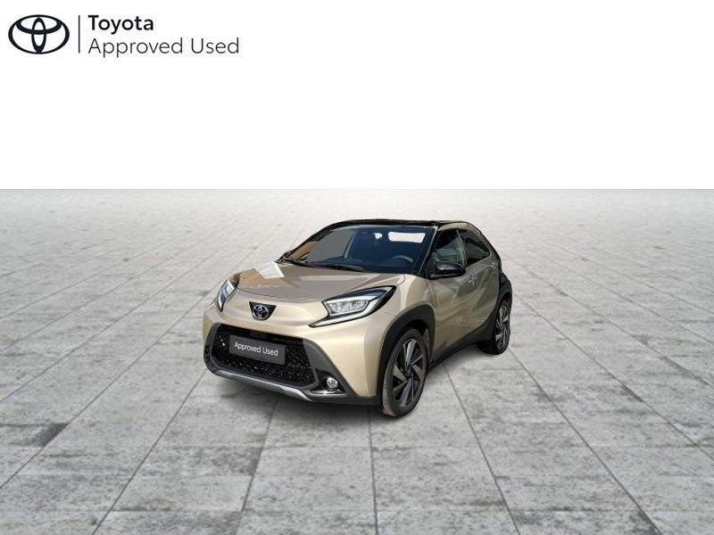 Toyota Aygo X envy, Auto's, Toyota, USB, 72 pk, Beige, Handgeschakeld