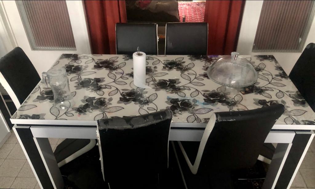 Eettafel, Tuin en Terras, Tuinsets en Loungesets, Ophalen, Zo goed als nieuw, Eettafel