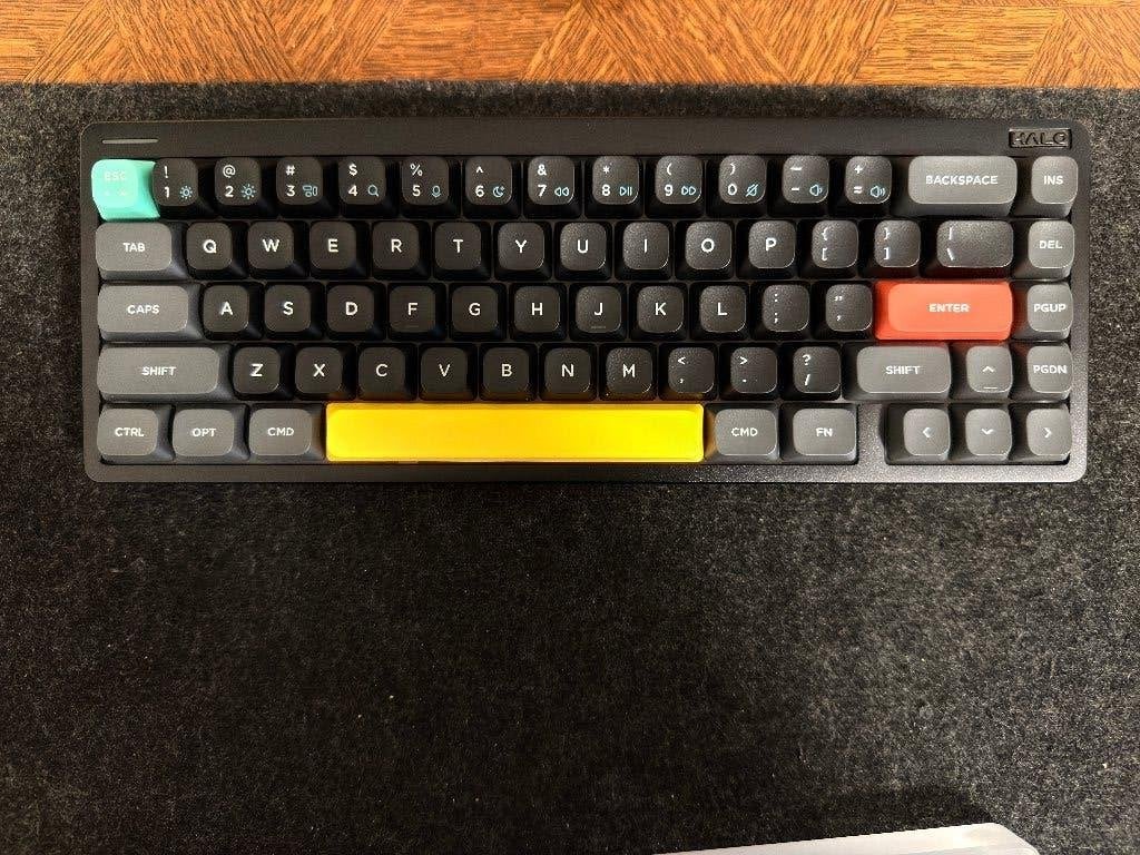 NuPhy Halo65 V2 – Mechanical Keyboard (65%) incl polssteun, Ophalen of Verzenden, Bedraad, Polssteun