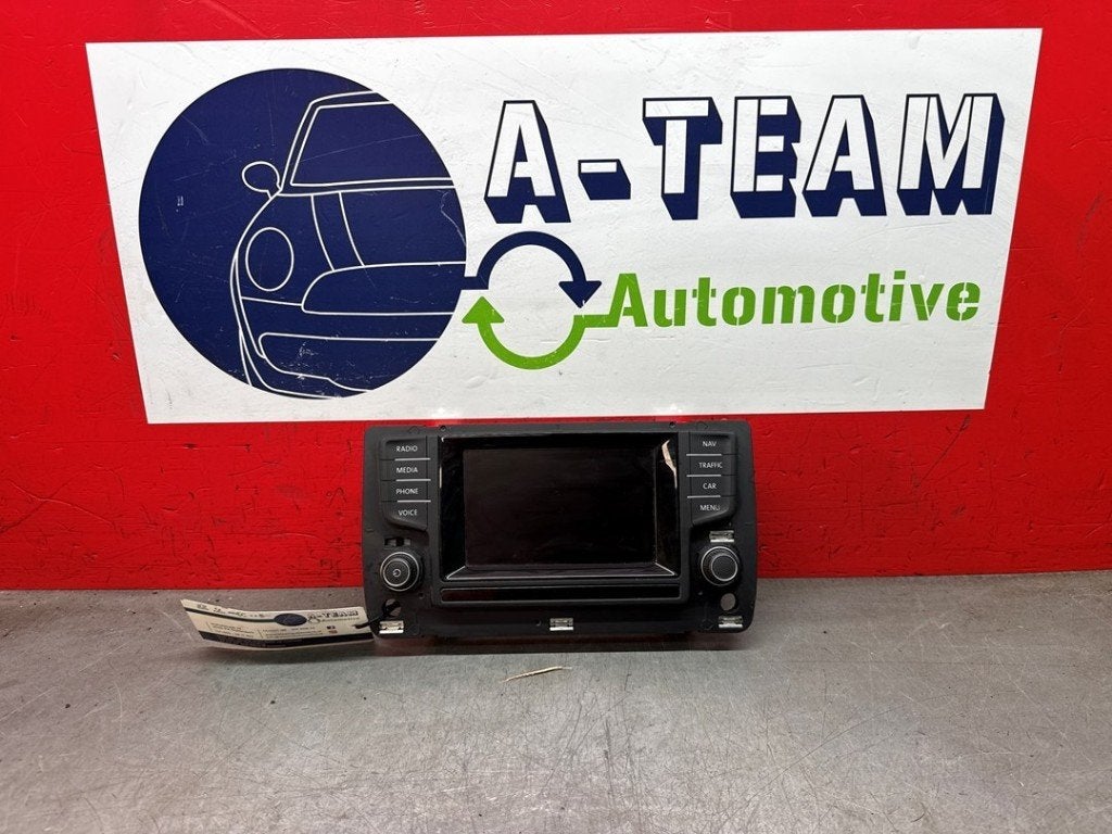 ECRAN GPS Volkswagen Golf VII (AUA) (|5G0919605D|), Autos : Pièces & Accessoires, Volkswagen, Volkswagen AG, Utilisé, Kundenbetreuung@volkswagen.de