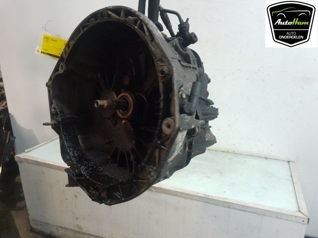 VERSNELLINGSBAK SCHAKEL Renault Trafic New (FL), Dhr. J. Ham, Gebruikt, Renault, Administratie@autoham.nl