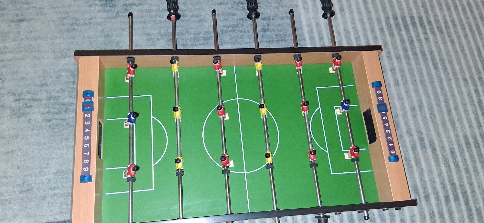 tafelvoetbal gloednieuw. Amper gebruikt, Ophalen, Zo goed als nieuw