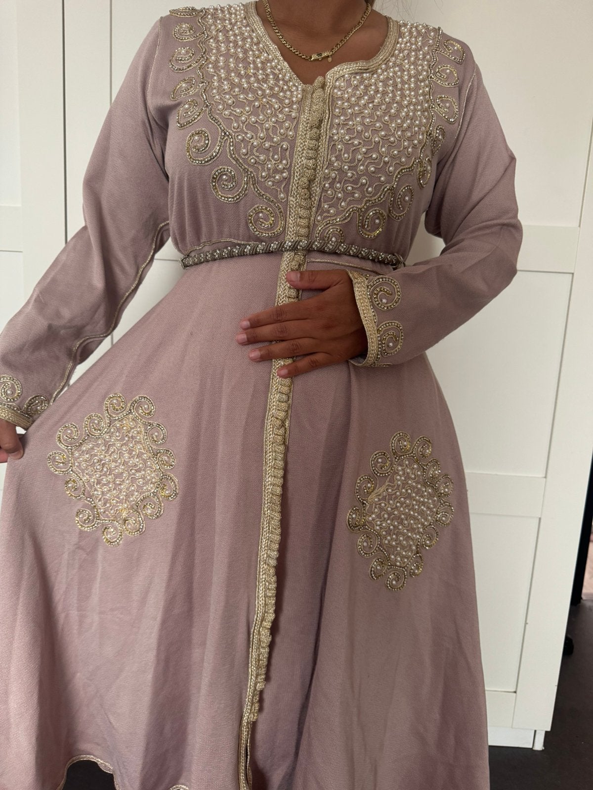 Caftan jurk, Kleding | Dames, Gelegenheidskleding, Ophalen, Zo goed als nieuw, Maat 38/40 (M), Beige