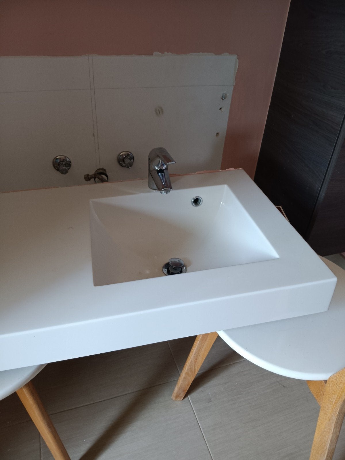 Witte keramiek lavabo, Ophalen, Gebruikt, 50 tot 100 cm, Wasbak of Wastafel
