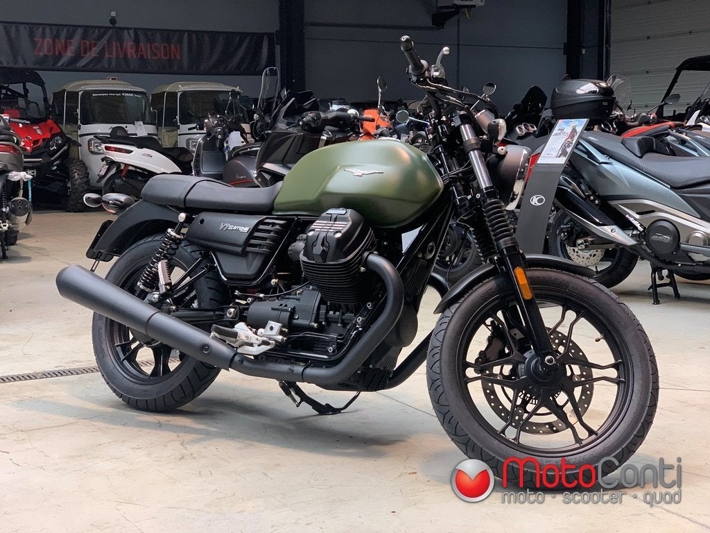 Moto Guzzi V7 III Stone E5+ [-5%] [Fin.0%], Motos, Motos | Moto Guzzi, Entreprise, Plus de 35 kW, 2 cylindres, Neuf