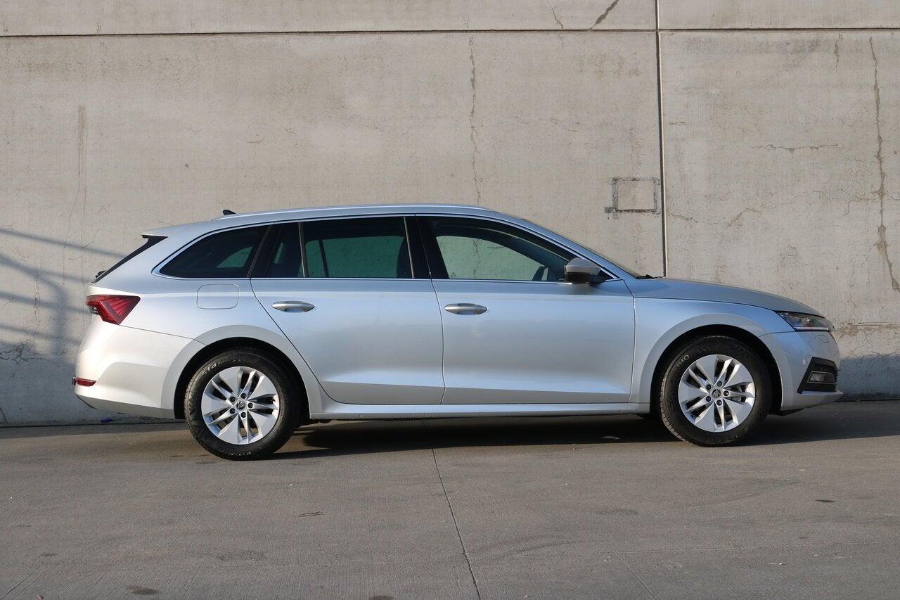 Skoda Octavia SW 1.0 TSI eTec MHE Style APP ACC NAVI TREKHA, Auto's, Skoda, 0 cilinders, 0 kg, Bedrijf, Break