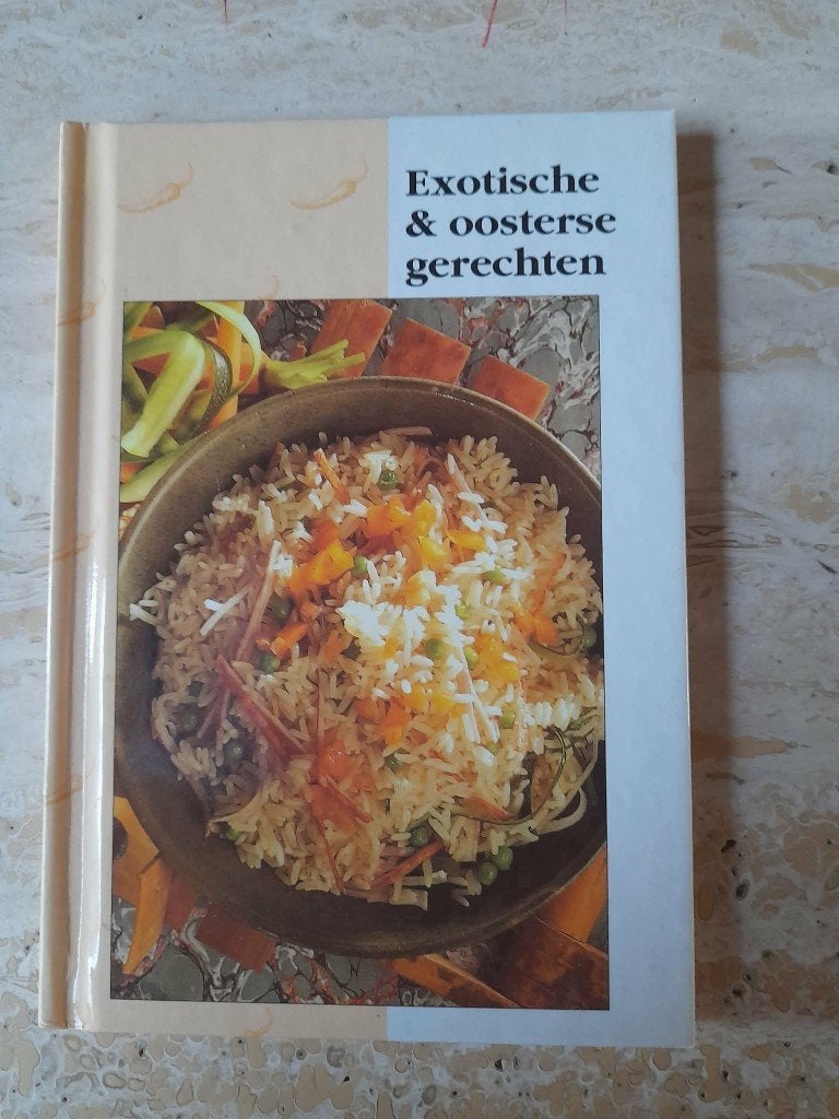 Pocketboekje 'Exotische & Oosterse gerechten', Azië en Oosters, Hoofdgerechten, UNIC, Nieuw