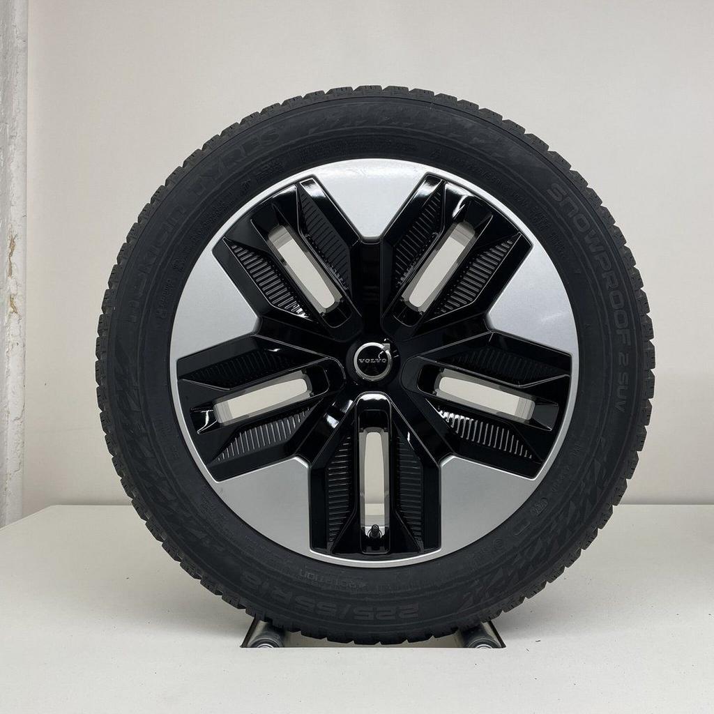 Volvo EX30 - 18 inch - winterbanden NIEUW, Auto-onderdelen, Banden en Velgen, 18 inch, Banden en Velgen, Nieuw, Personenwagen